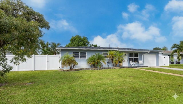 2 of 21 - 253 Davis Road, Palm Springs, FL