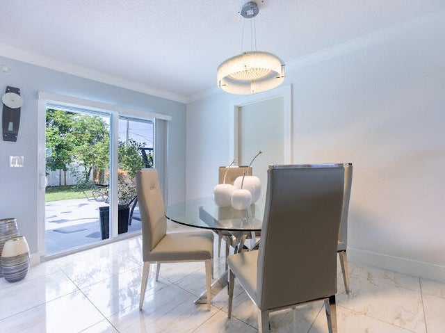 5 of 21 - 253 Davis Road, Palm Springs, FL