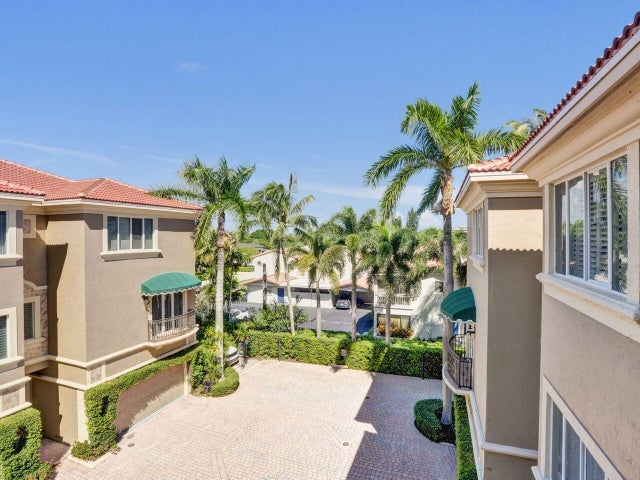 2 of 10 - 921 Osceola Drive #9, Boca Raton, FL