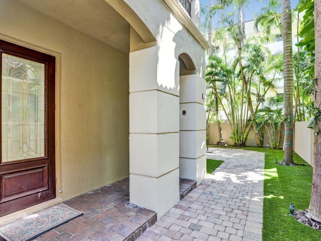 3 of 10 - 921 Osceola Drive #9, Boca Raton, FL