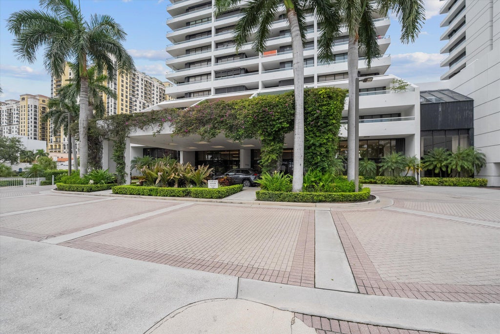 525 S Flagler Drive #19b, West Palm Beach