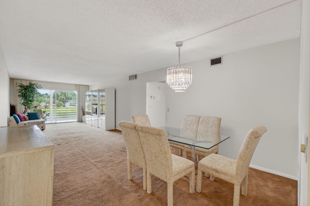 2001 Guildford A, Boca Raton