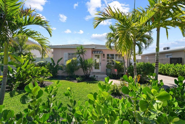 4 of 40 - 815 N Ocean Breeze, Lake Worth Beach, FL