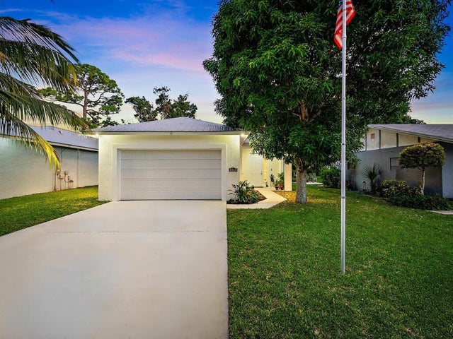 Photo of Listing #RX-11136151