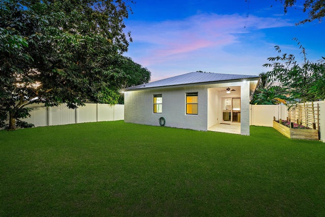 3 of 27 - 6762 2nd Street, Jupiter, FL