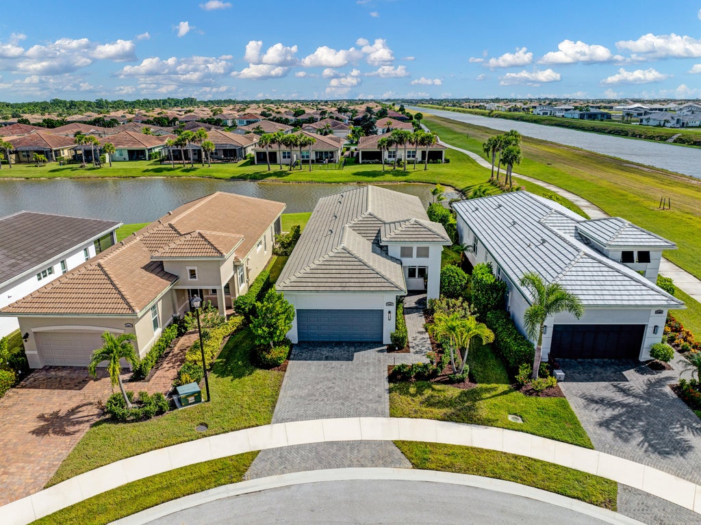 25007 Sw Alberti Way, Port Saint Lucie