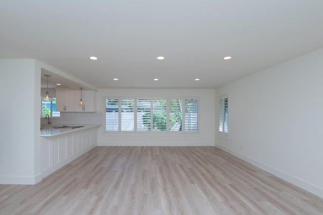 5 of 28 - 7504 Pine Tree Lane, Lake Clarke Shores, FL