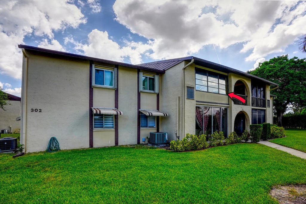 302 Pine Ridge Circle #a-2, Greenacres