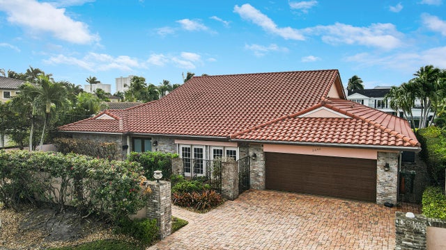 2 of 65 - 3040 Ne 40th Street, Fort Lauderdale, FL