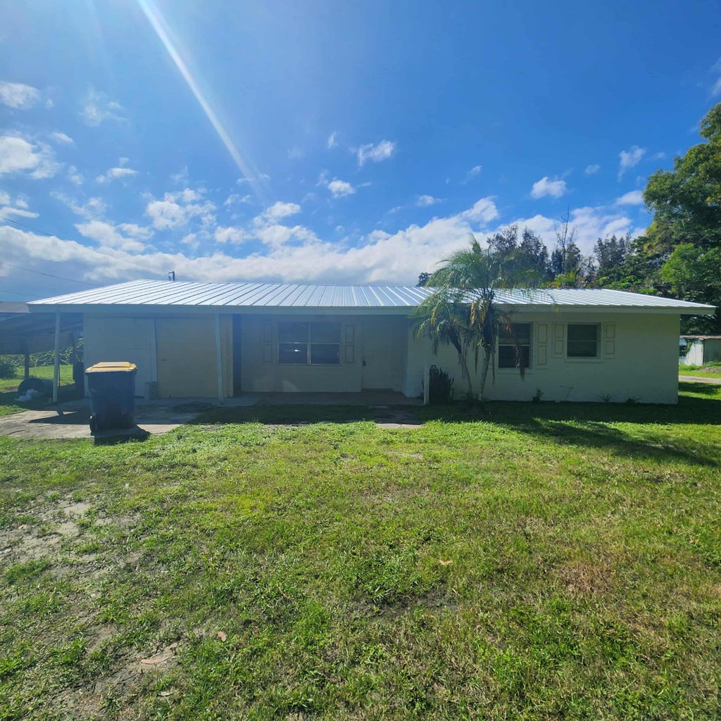 855 Se Highland Av, Stuart