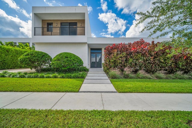 16622 Botaniko Drive S, Weston