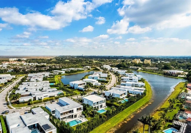 4 of 111 - 16622 Botaniko Drive S, Weston, FL