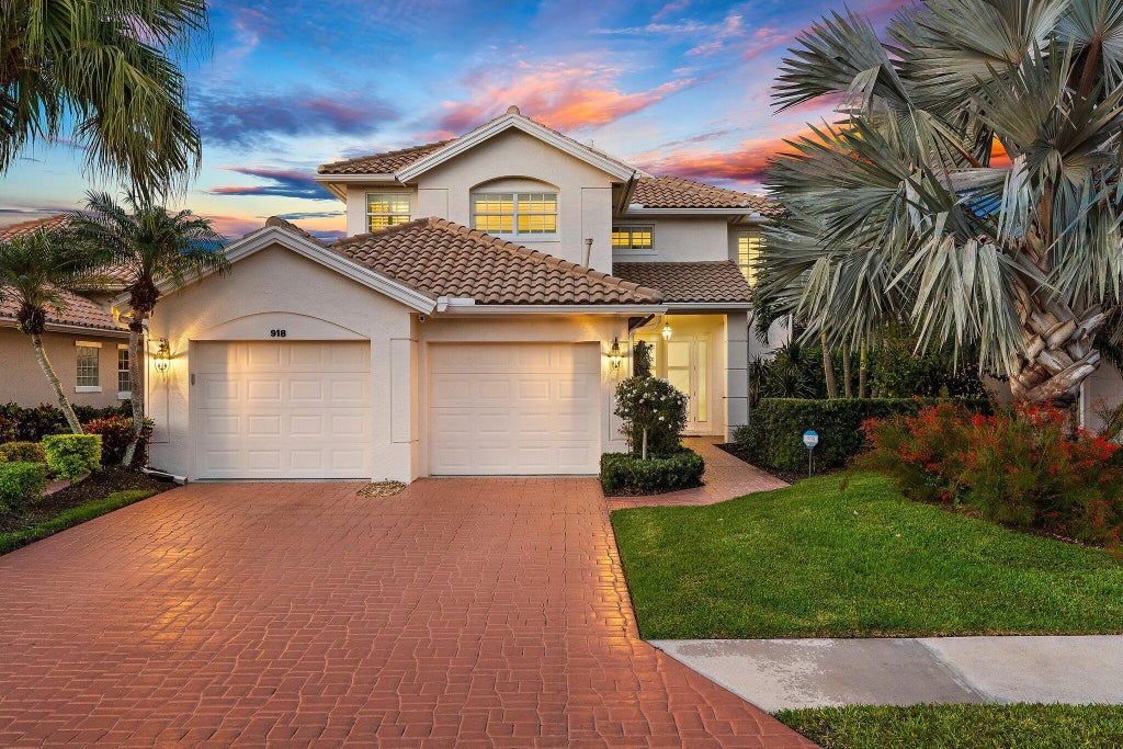 918 Augusta Pointe Drive, Palm Beach Gardens