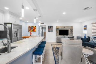 Photo of Listing #RX-11136470