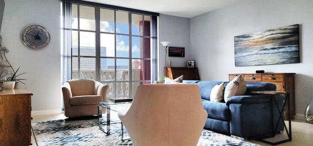 4 of 27 - 410 Evernia Street #519, West Palm Beach, FL