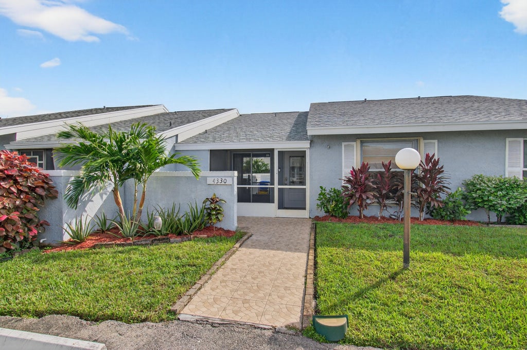 4330 Lucerne Villas Lane, Lake Worth