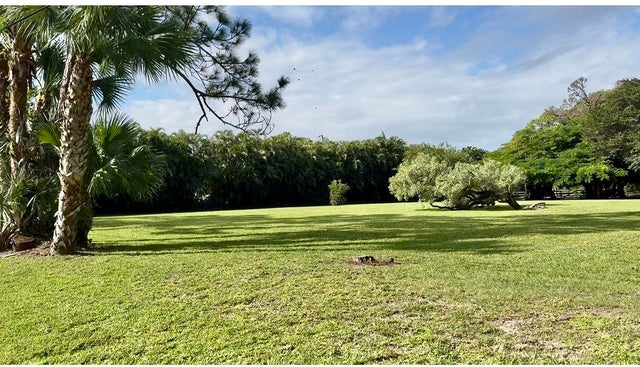 2 of 3 - 8855 N Bates Road, Palm Beach Gardens, FL