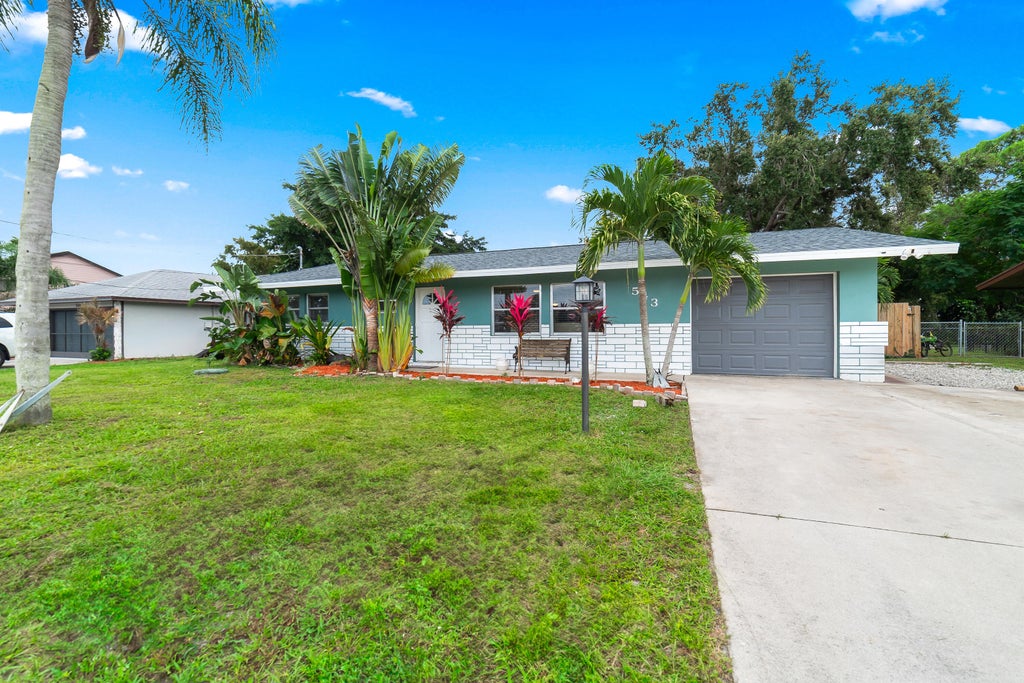 543 Se Calmoso Dr, Port Saint Lucie