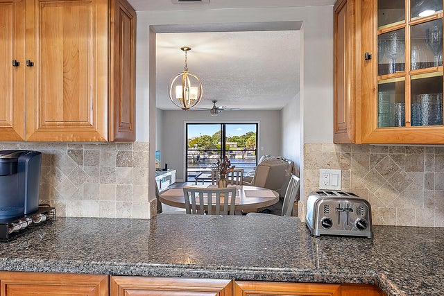 3 of 16 - 309 Lake Circle #201, North Palm Beach, FL