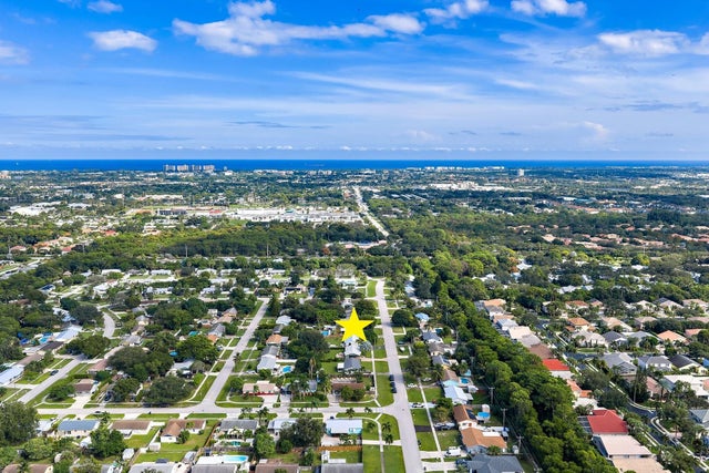 5 of 39 - 1009 Mohican Boulevard, Jupiter, FL