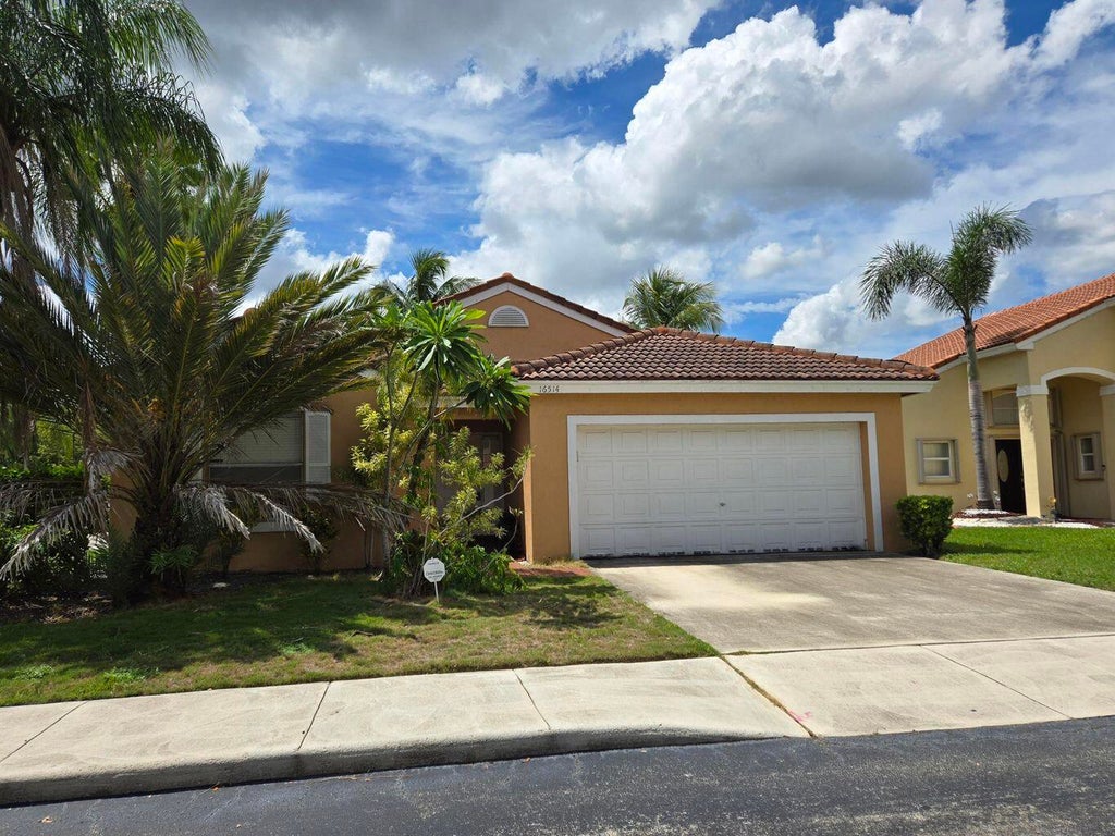 16514 Nw 3rd St, Pembroke Pines