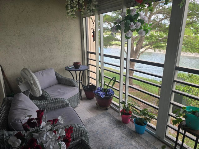 3 of 28 - 150 Lake Nancy Lane #221, West Palm Beach, FL