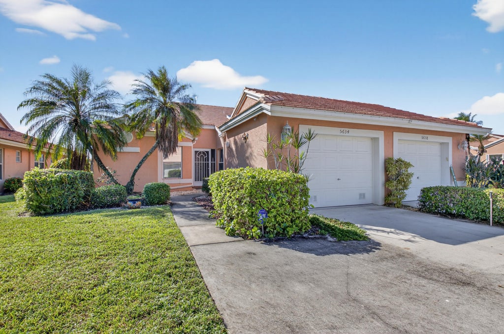 5634 Royal Lake Cir, Boynton Beach
