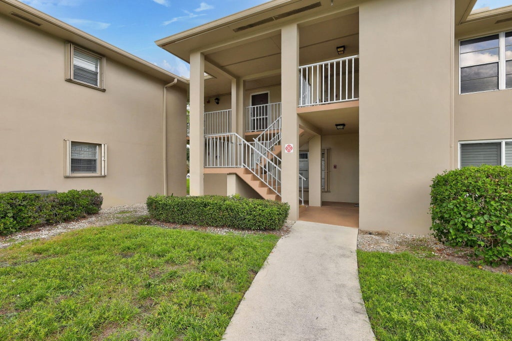 21 Lake Vista Trl #101, Port Saint Lucie