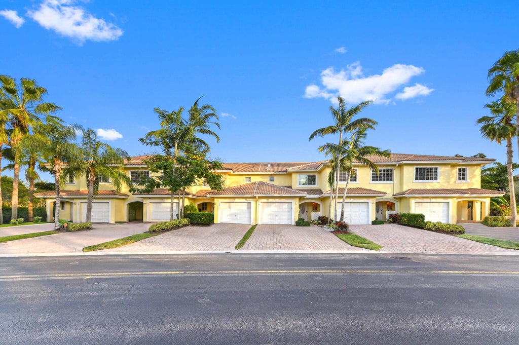 1103 Imperial Lake Rd, West Palm Beach