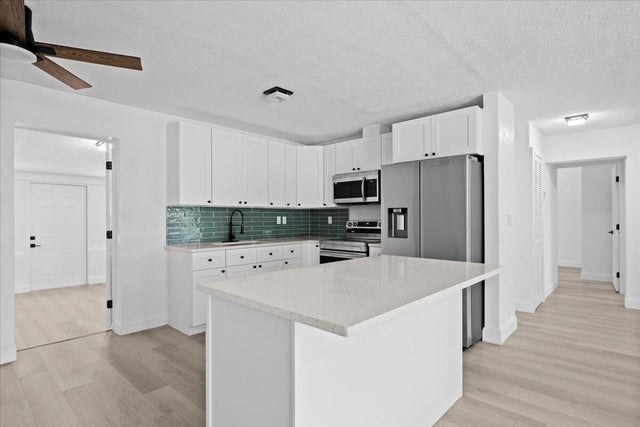 5 of 19 - 905 Se 10th Street, Stuart, FL