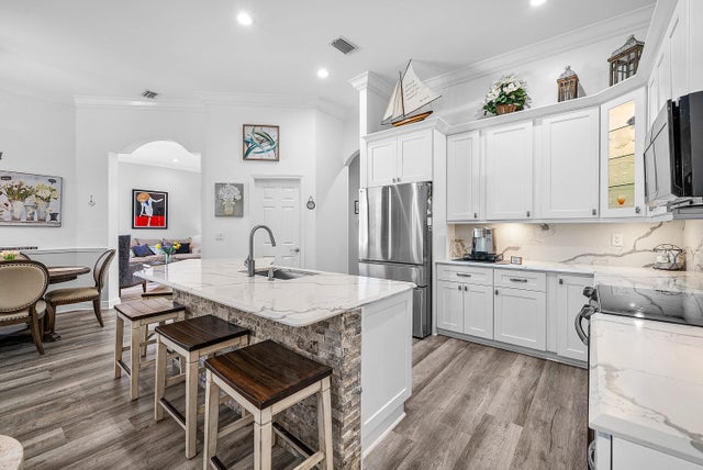 2 of 3 - 18670 Se Lakeside Way, Jupiter, FL