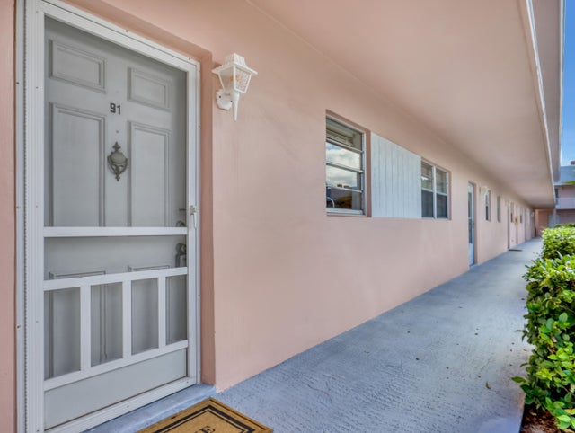 3 of 27 - 18081 Se Country Club Drive #10-91, Tequesta, FL