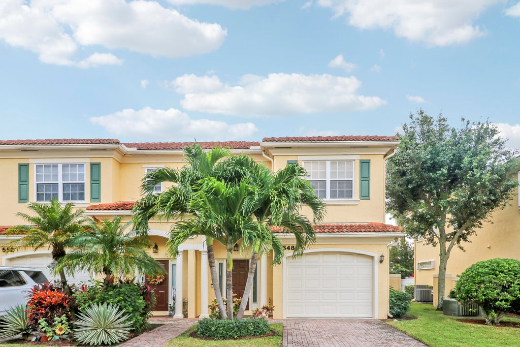 548 Marbella Cir, North Palm Beach
