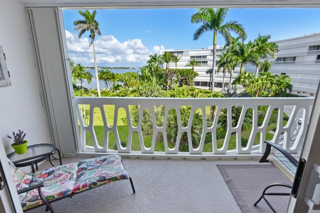 4 of 31 - 2505 S Ocean Boulevard #411, Palm Beach, FL