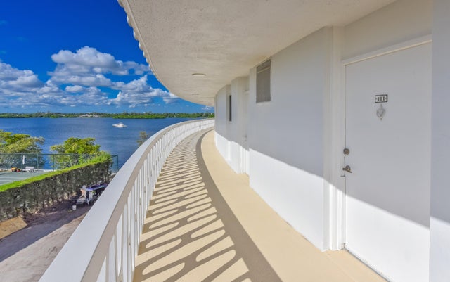5 of 31 - 2505 S Ocean Boulevard #411, Palm Beach, FL