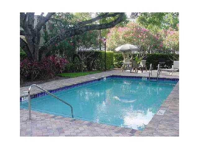 3 of 3 - 75 Ne 5th Avenue #i, Delray Beach, FL