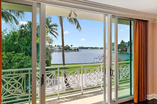 425 Worth Avenue #2f, Palm Beach