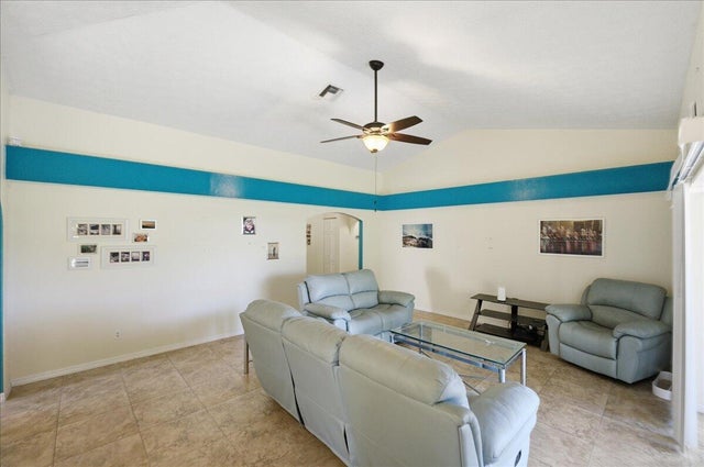 5 of 33 - 2516 Se University Terrace, Port Saint Lucie, FL