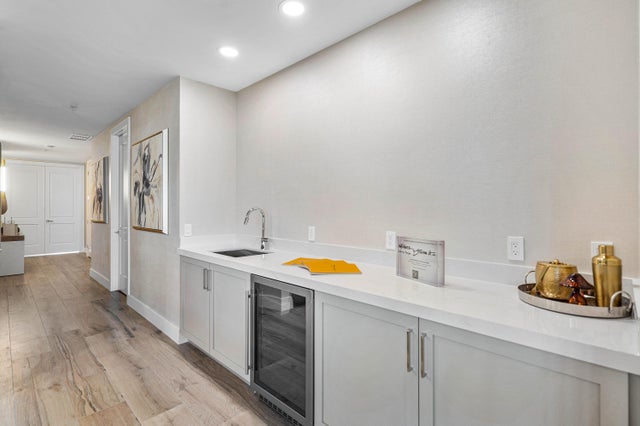 4 of 25 - 184 Lake Drive #2203, Palm Beach Shores, FL