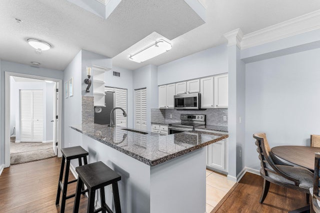 4 of 38 - 8211 Myrtlewood Circle W, Palm Beach Gardens, FL