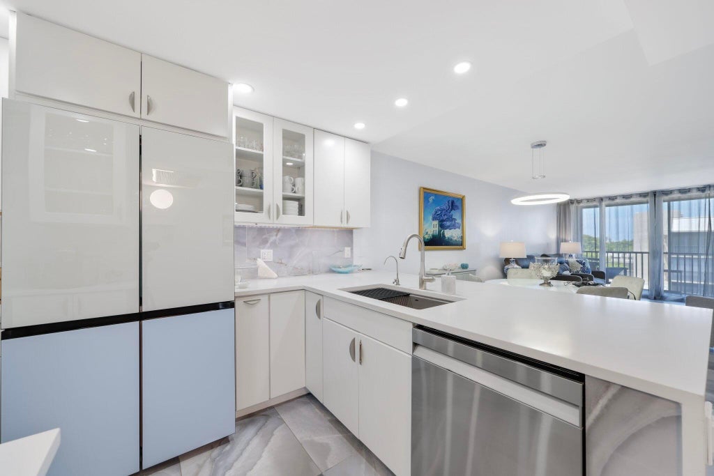 12 Royal Palm Way #unit 605, Boca Raton