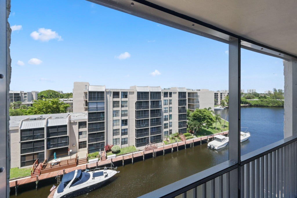 12 Royal Palm Way #unit 605, Boca Raton