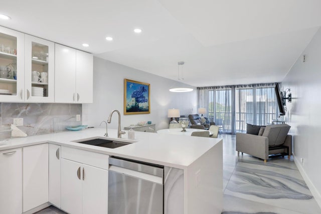 4 of 47 - 12 Royal Palm Way #unit 605, Boca Raton, FL