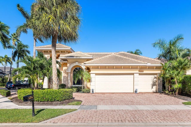 3879 Landings Dr, Boca Raton