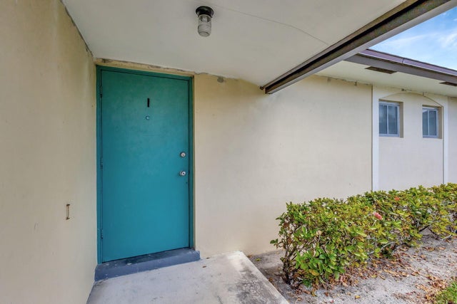 5 of 26 - 2966 Ashley Drive E #i, West Palm Beach, FL