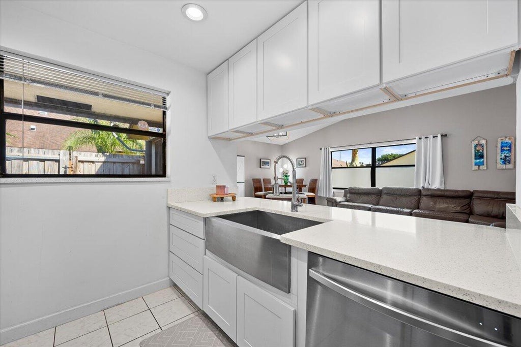 442 Springdale Cir, Palm Springs