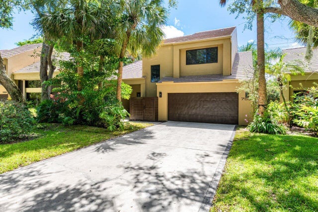 755 Saint Albans Drive, Boca Raton