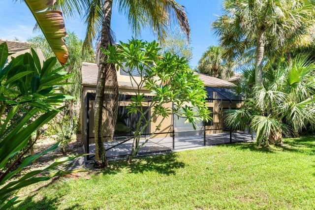 2 of 40 - 755 Saint Albans Drive, Boca Raton, FL