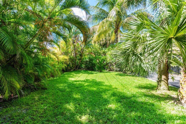 4 of 40 - 755 Saint Albans Drive, Boca Raton, FL