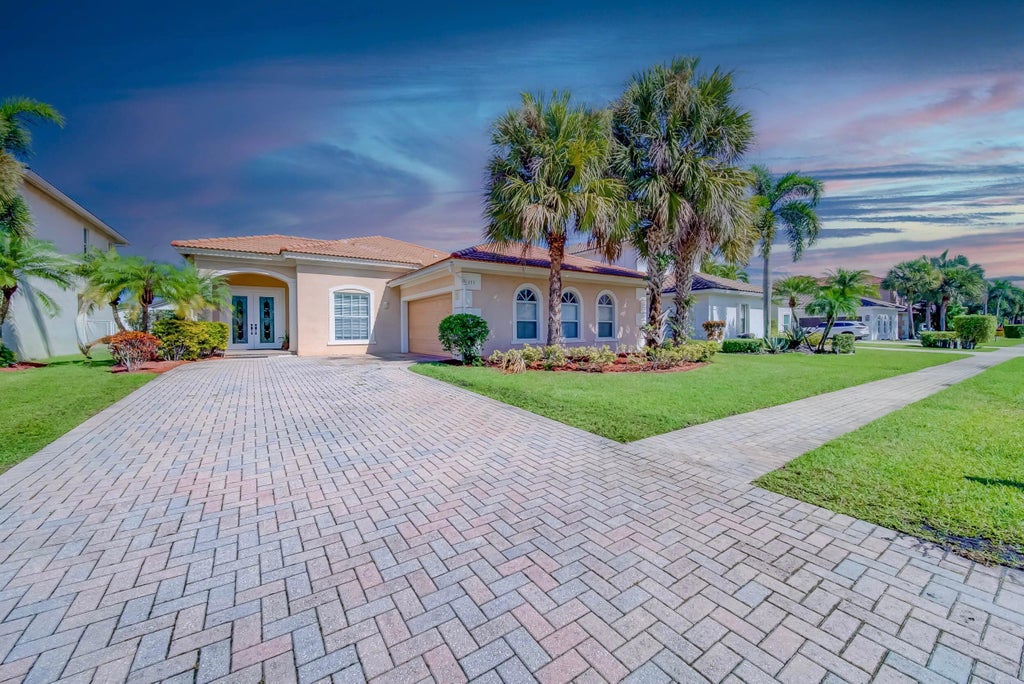 155 Bella Vista Way, Royal Palm Beach